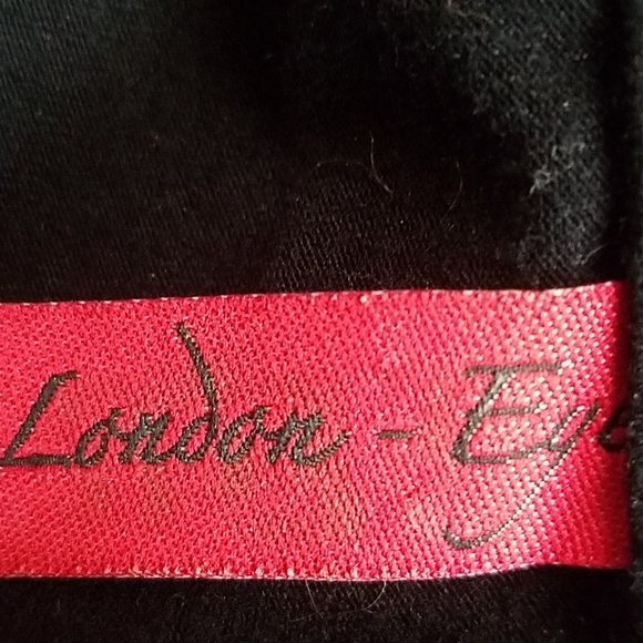 Classy In Black!!😎 - Picture 4 of 4